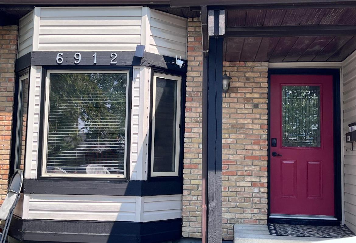 Calgary-Banff House Close Lrt&Dt&Free Parking Leilighet Eksteriør bilde